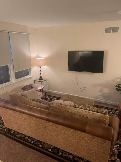 Entire Private 2 Bedrooms House, Nice Neighborhood Arnold Exterior photo